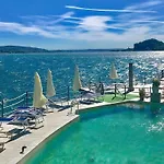 Apartment Brand New And Elegant On Lake Maggiore Meina
