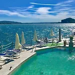 Brand New And Elegant On Lake Maggiore Daire *
