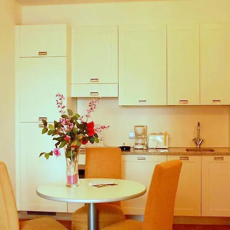 Brand New And Elegant On Maggiore Appartement