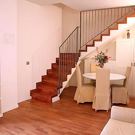 Apartament Brand New And Elegant On Maggiore