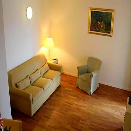 Apartament Brand New And Elegant On Maggiore