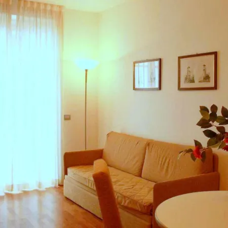 Brand New And Elegant On Maggiore