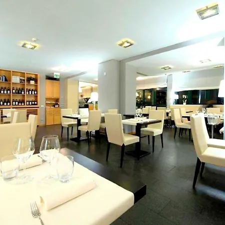 Brand New And Elegant On Maggiore * Meina