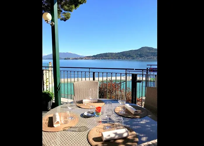 Brand New And Elegant On Lake Maggiore Appartement