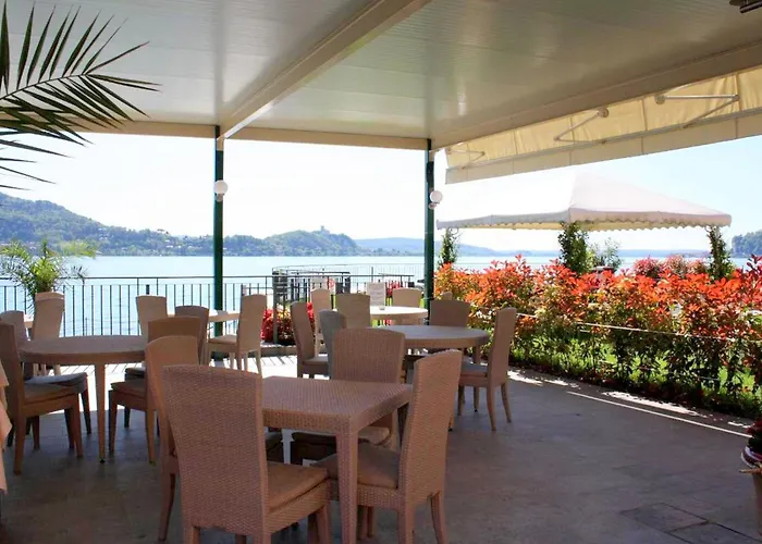 Brand New And Elegant On Lake Maggiore Appartement Meina