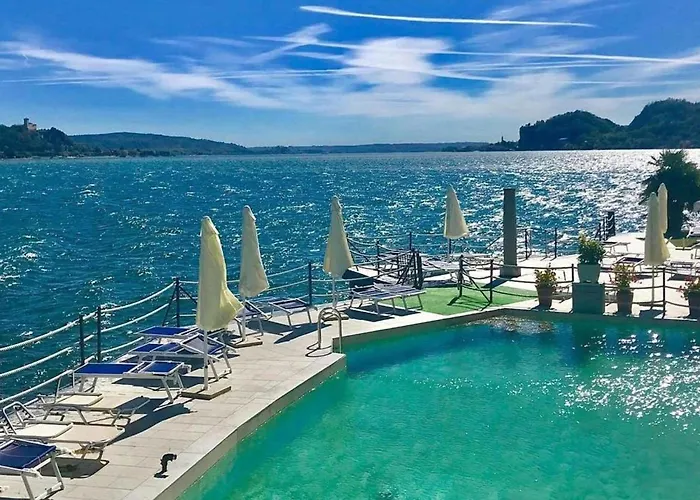 Appartement Brand New And Elegant On Lake Maggiore Meina